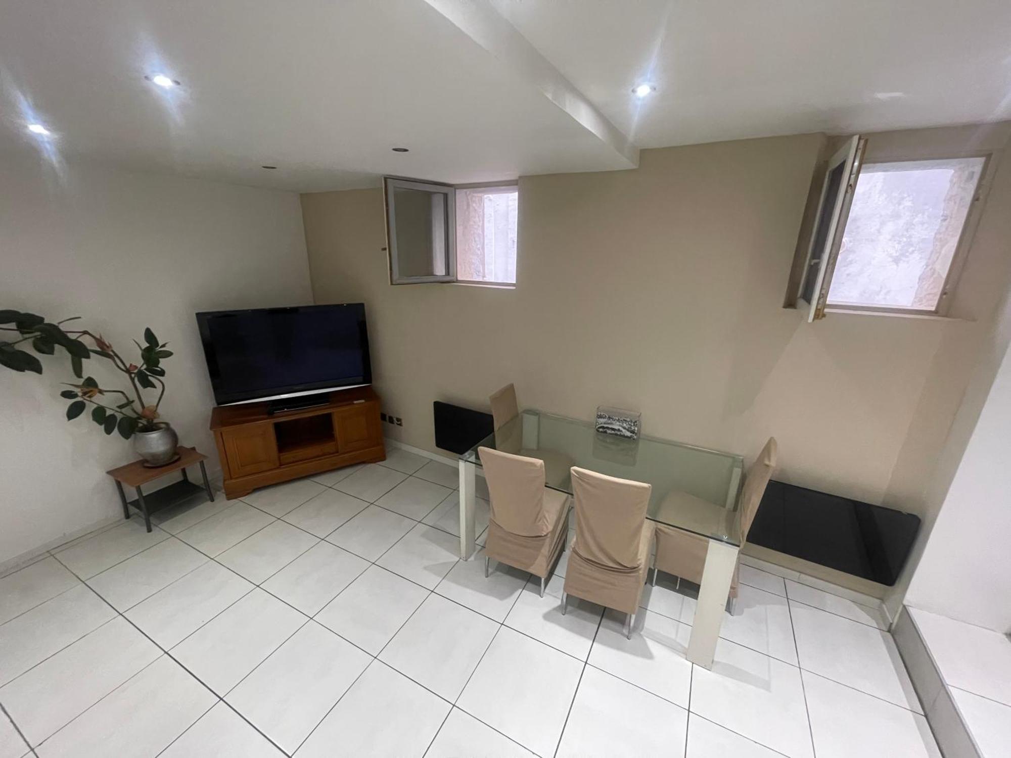 Tres Bel Appartement Pres De Montpellier Жиняк Екстериор снимка
